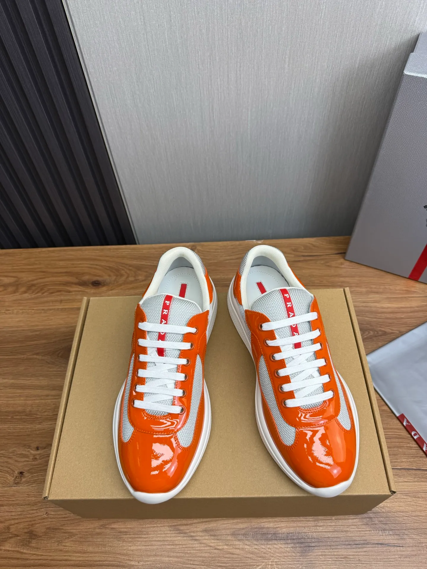 Men's shoes 640💰 [PRADA] Hot selling items🔥Must be recommended every day~~ Official website synchronized, 1:1 high quality shipments✔️ Imported cowhide fabric, rubber material + cowhide lining, original bottom, high-end airplane box packaging🎁 38-45 (38.45 custom-made, non-returnable)